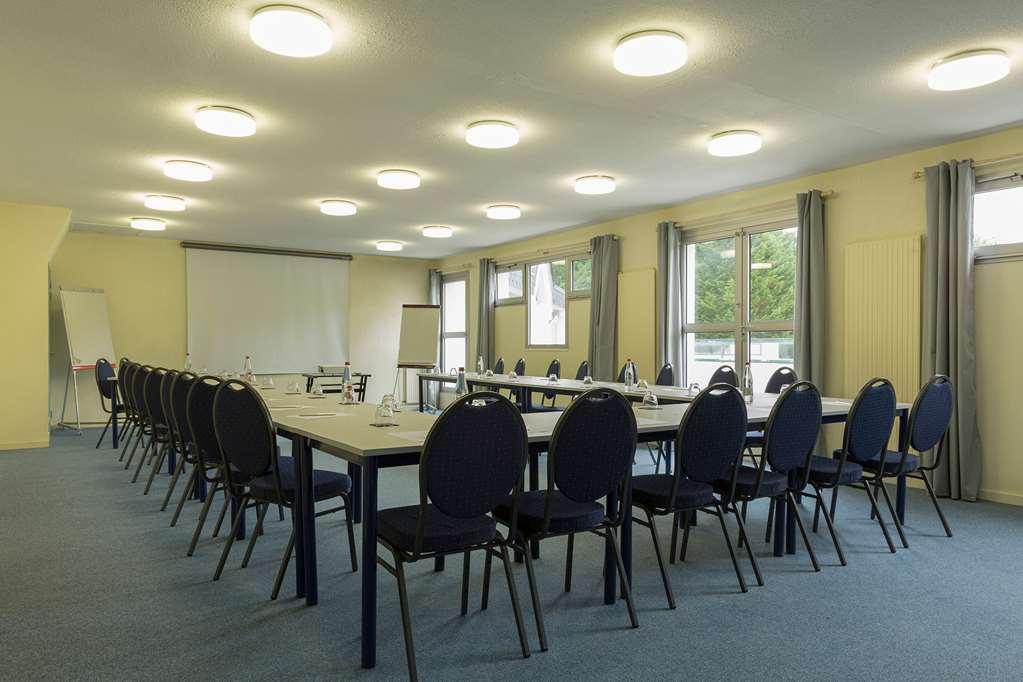 Hotel Du Golf Saint-Laurent Ploemel Ανέσεις φωτογραφία