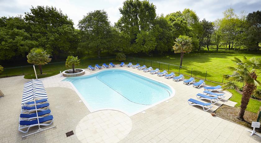 Hotel Du Golf Saint-Laurent Ploemel Εξωτερικό φωτογραφία